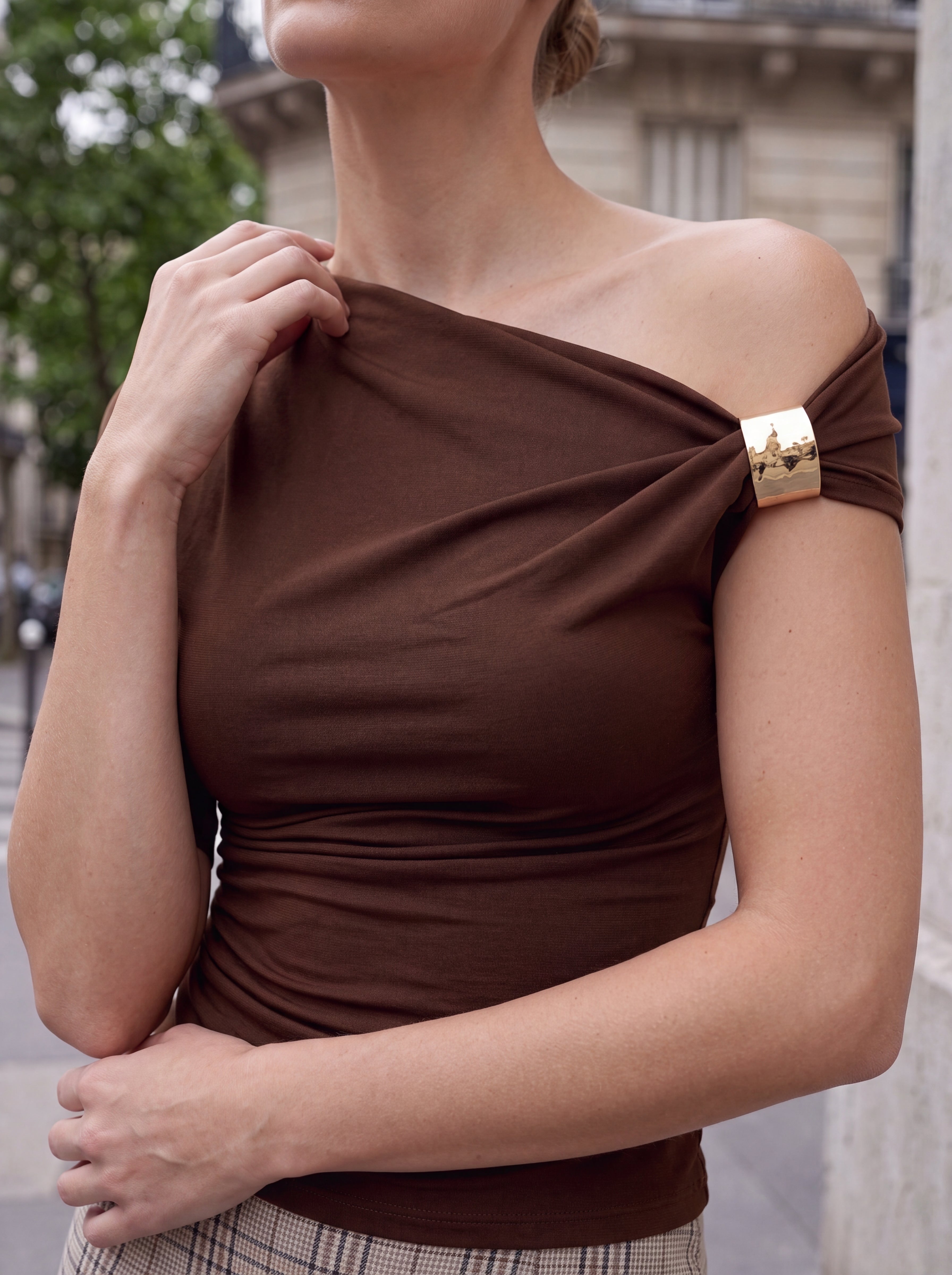 Women's Chocolate Brown One-Shoulder Ruched Top – Elegant Fitted Knit Top