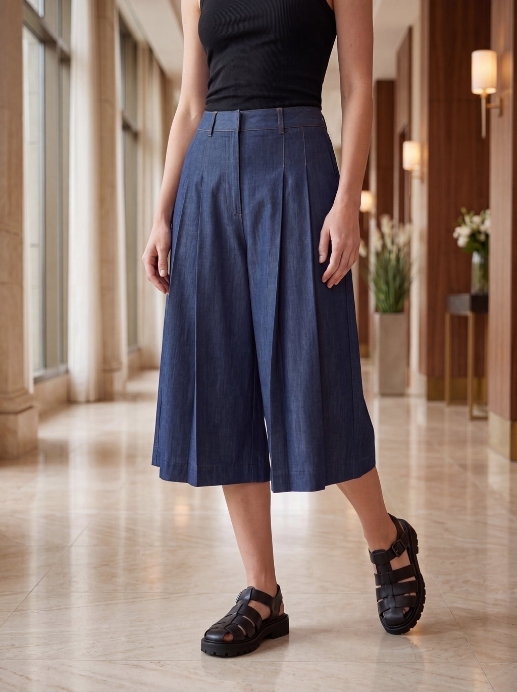 Women's Navy Pleated Wide Leg Culotte Pants – Premium European Tailored Fashion