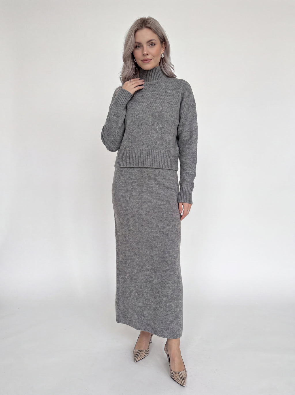 Women's Grey Knit Maxi Skirt