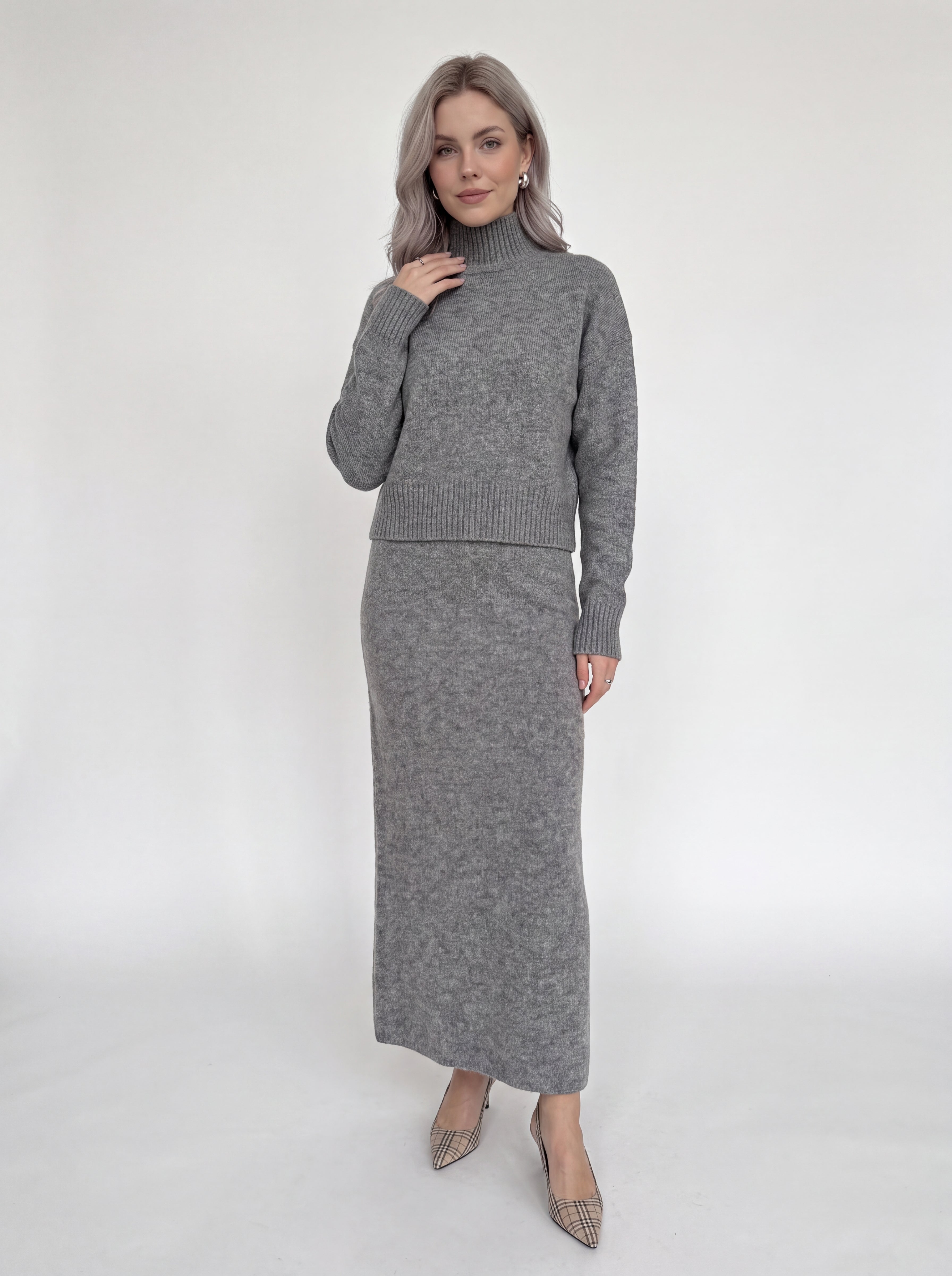 Women's Grey Knit Maxi Skirt